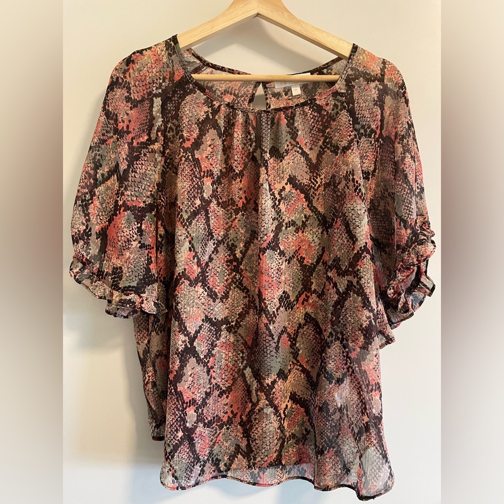 S. Layered sheer top. Size XL.